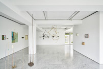 PKMGALLERY 구현모 개인전 ‘Echoes from the Cabinet’… 작업실에서 발현된 미감이 울림이 되어 산들거리다