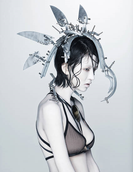 ‘Defensive Measure(디펜시브 메저)00072’. 디지털 프린트, 110 x 85cm. 2014.