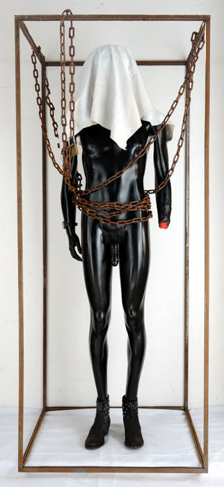 김구림, '음과 양(Yin and Yang) 16-S-45'. 혼합 매체, 190 x 80 x 80cm. 2016.