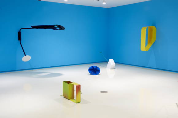 잭슨홍, '오토파일럿'. 혼합재료, 가변크기. 2016. (사진 = 페리지갤러리)