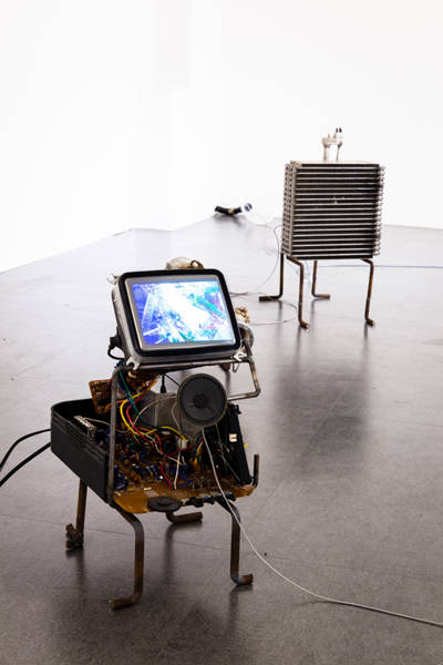 정하응, '어떤 신호들'. 혼합 매체, 가변크기, 2016.