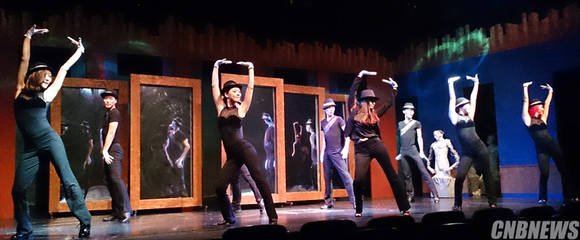 뮤지컬 ‘러브 인 뉴욕 - 올 댓 재즈’ 공연 장면. 한국뮤지컬대상 안무상을 수상한 작품으로, 현란한 춤사위가 무대 위에 펼쳐진다.(사진=김금영 기자)