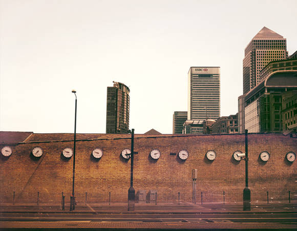 이원철, '영국, 런던(London, United Kingdom)'. C-프린트, 페이스 마운티드 위드 플렉시글라스(Face mounted with Plexiglas), 75 x 93.3cm. 2014.