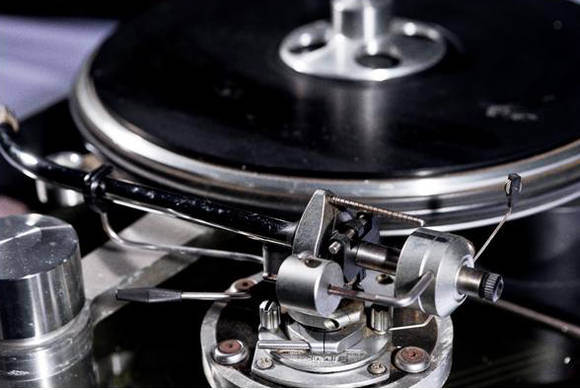 서울옥션블루가 '4th 블루 나우: 오디오 마제스틱'이라는 타이틀로 올해 마지막 경매를 진행한다.(사진=서울옥션)