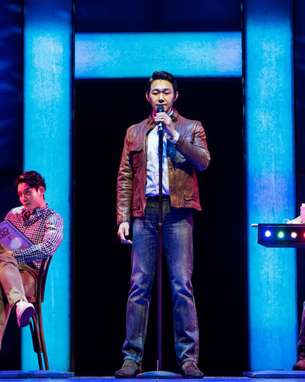 박성웅도 ‘보디가드’로 첫 뮤지컬 출사표를 던졌다. 평소 스릴감 넘치는 연기의 대명사였던 그가 로맨티스트로 분한다.(사진=CJ E&M)