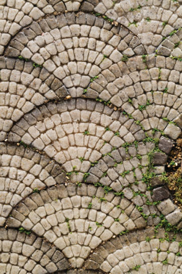 최윤지, '보도 - 만다라(BODO-Mandala) 유행 - 파주 아울렛'. 혼합재료, 30.5 x 122cm. 2016.