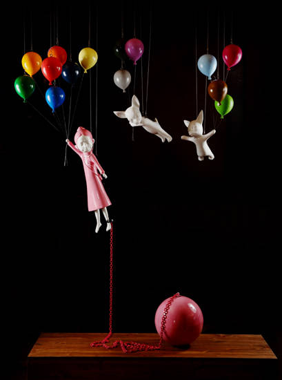 주혜령, '두둥실'. FRP, 우레탄 도장, 가변설치. 2017.