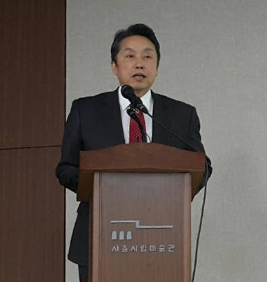 미술관 운영 방향을 발표하는 최효준 신임 관장. (사진=김연수)