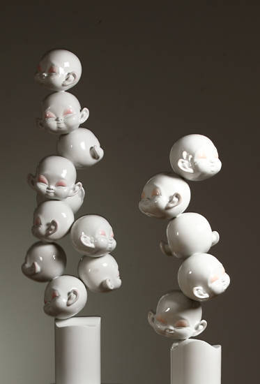 송유정, '잠재적 희망'. 폴리에스터에 우레탄 페인트, 45 x 35 x 65cm. 2016.