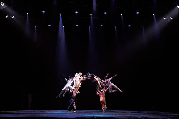 '2017 신나는 예술여행'에서 동춘서커스의 공연도 5월 8일 펼쳐진다.(사진=(주)동춘서커스진흥원, 한국문화예술위원회)